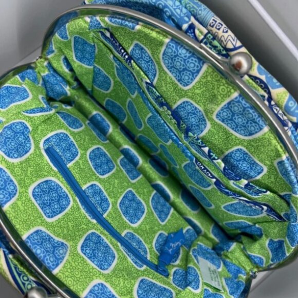 24. Vera Bradley Eloise Doodle Daisy Kiss Lock Clam Shell Bag Blue Green - Picture 3 of 4